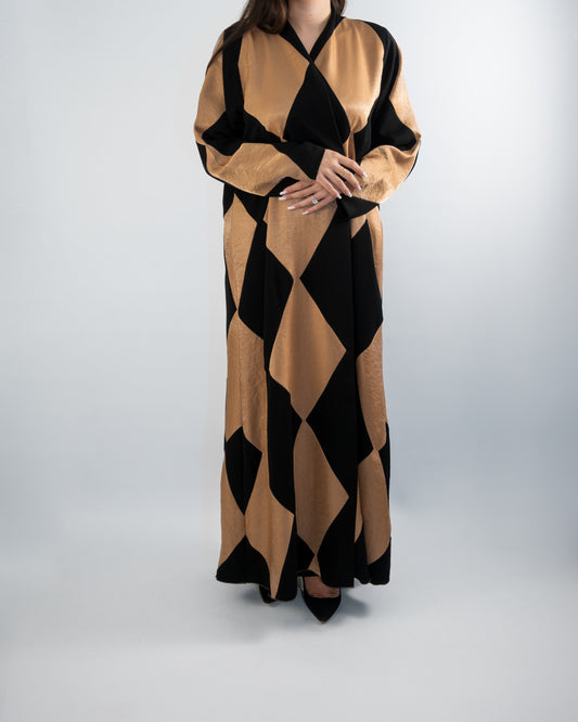 Geometric Elegance Abaya – Bold & Timeless